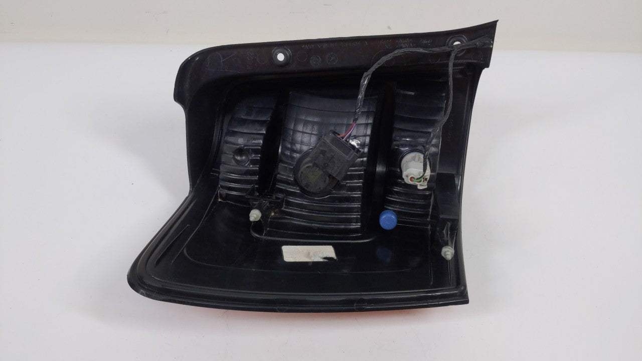 2010 Ford Escape Tail Light Assembly Passenger Right OEM P/N:8L84-13B504-A Fits Fits 2008 2009 2011 2012 OEM Used Auto Parts