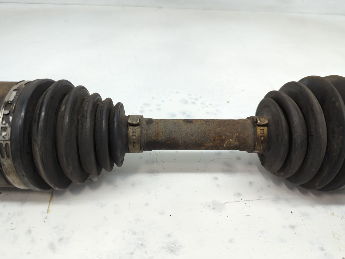 Ford Expedition Axle Shaft Front Driver Cv C/v - Oemusedautoparts1.com