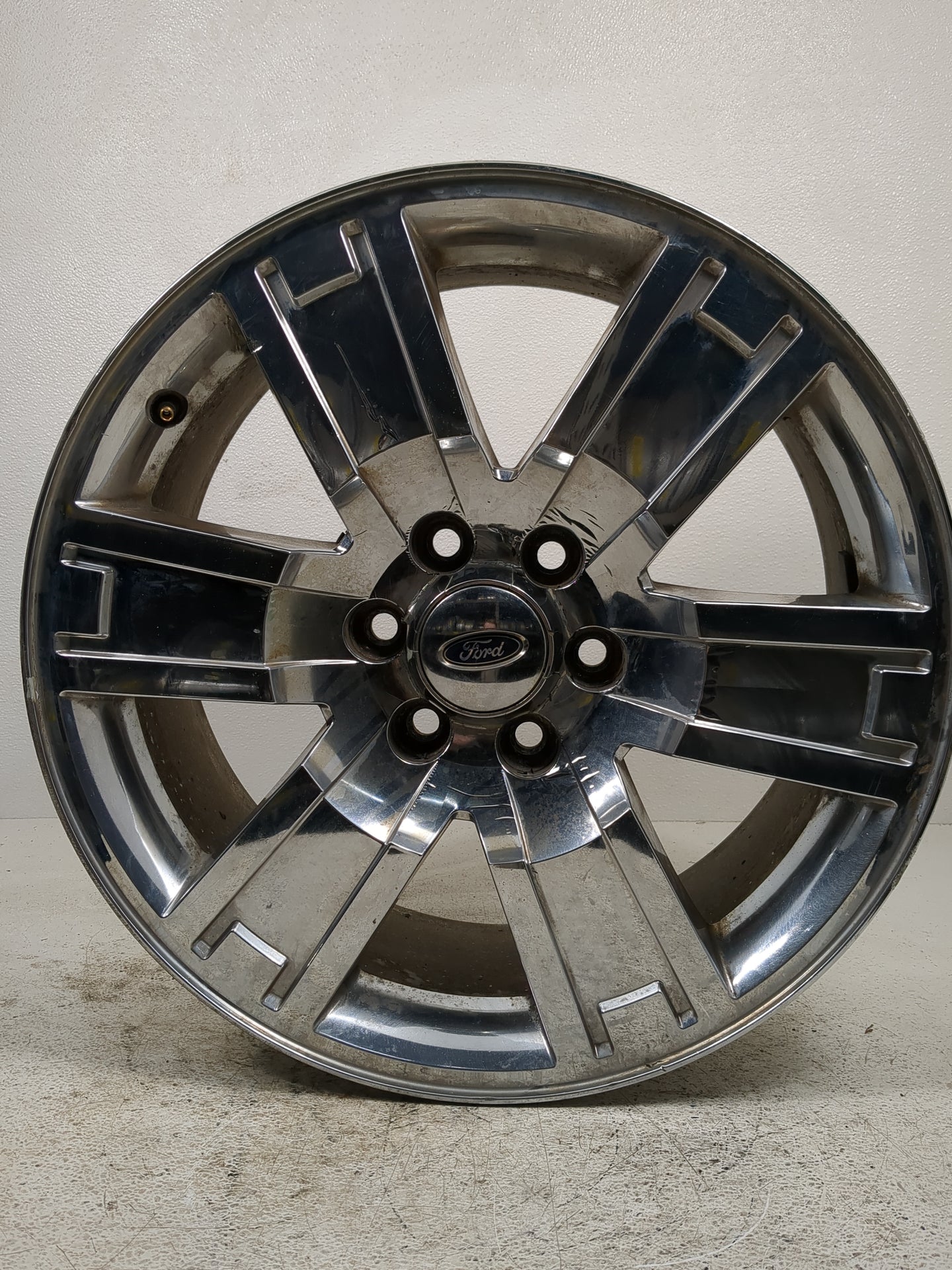 2010 Ford Expedition Oem Wheel Rim - Oemusedautoparts1.com