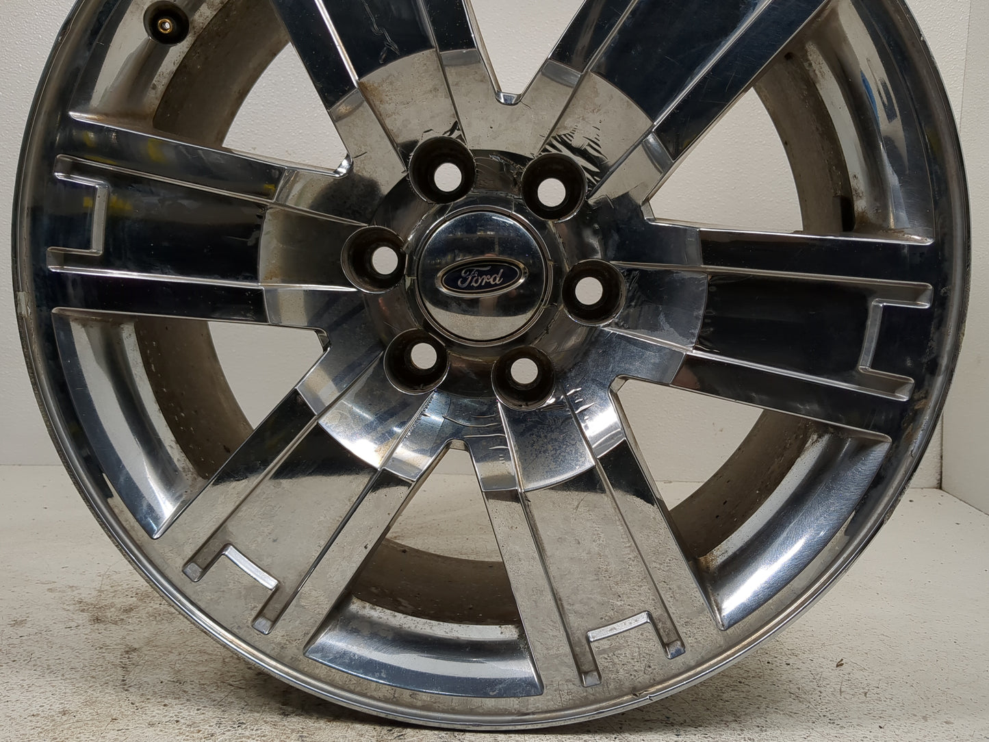 2010 Ford Expedition Oem Wheel Rim - Oemusedautoparts1.com