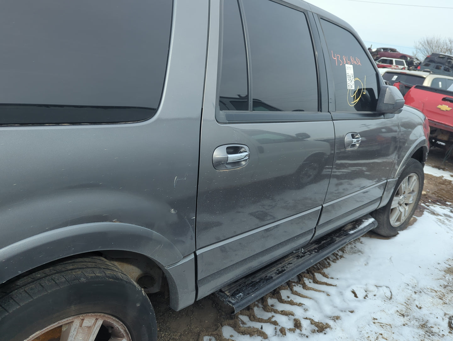 2010 Ford Expedition Passenger Rear Door Oem - Oemusedautoparts1.com