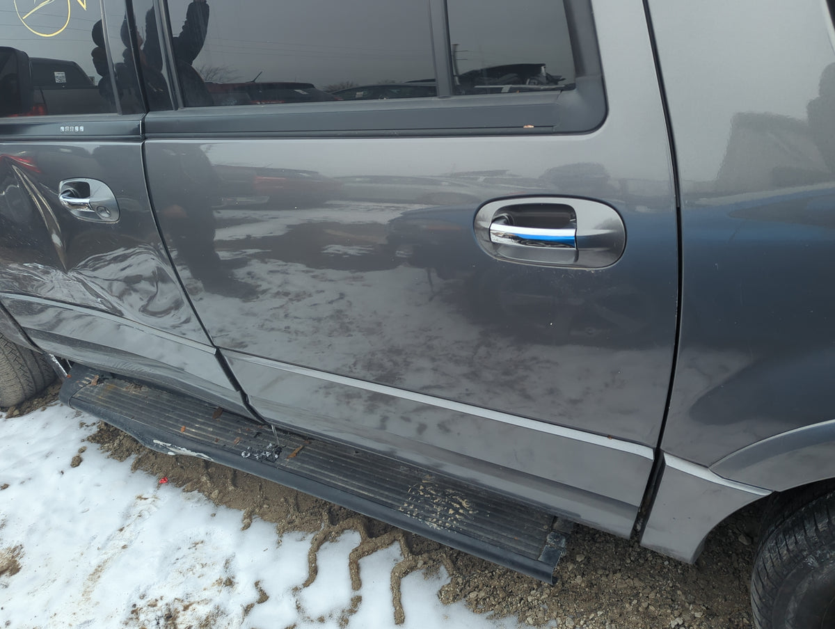2010 Ford Expedition Driver Rear Door Oem - Oemusedautoparts1.com