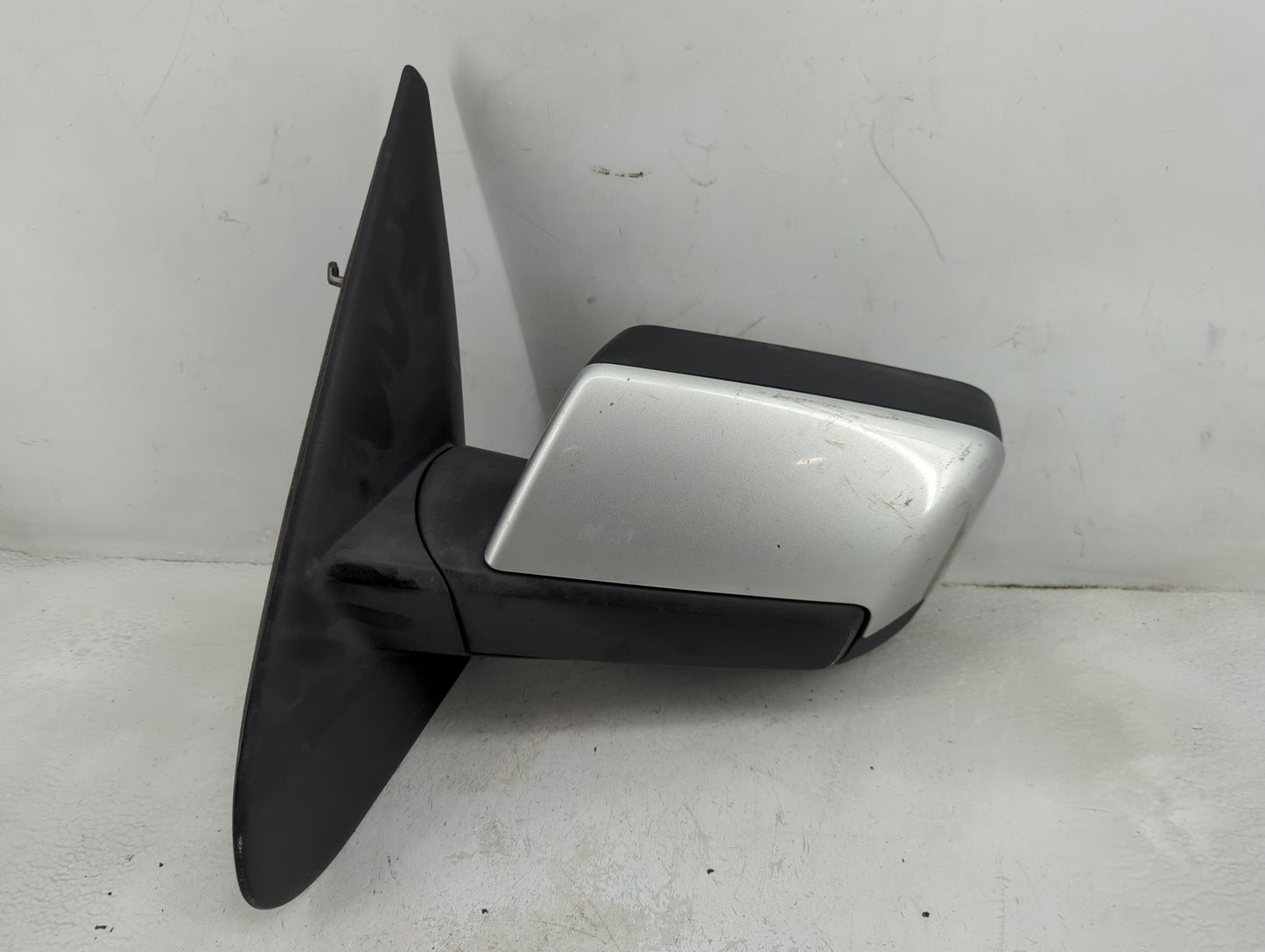 2010 Ford Expedition Driver Side View Mirror - Left Door Mirror OEM Used - Oemusedautoparts1.com