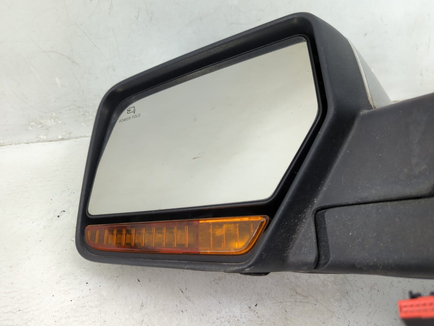 2010 Ford Expedition Driver Side View Mirror - Left Door Mirror OEM Used - Oemusedautoparts1.com
