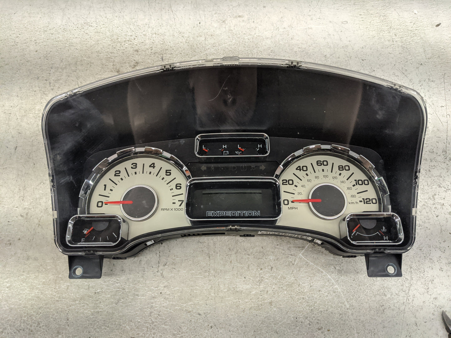 2010 Ford Expedition Instrument Cluster Speedometer Gauges P/N:AL1T-10849-GE A2C53322406, 7L1T-10849, 7L7T-10849 Miles:114K 
