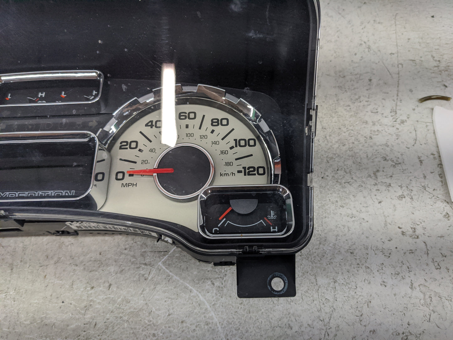 2010 Ford Expedition Instrument Cluster Speedometer Gauges P/N:AL1T-10849-GE A2C53322406, 7L1T-10849, 7L7T-10849 Miles:114K 