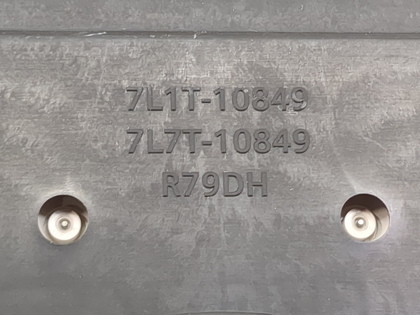2007-2008 Ford Expedition Instrument Cluster Speedometer Gauges P/N:7L1T-10849 7L7T-10849, R79DH Miles: Fits Fits 2007 2008 