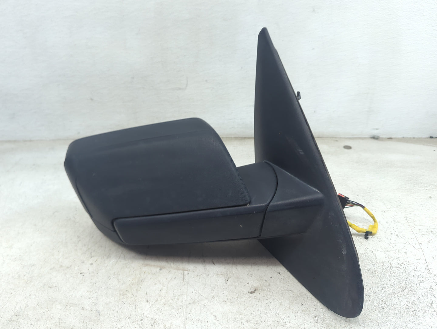 2010 Ford Expedition Passenger Side View Mirror - Right Door Mirror OEM Used - Oemusedautoparts1.com