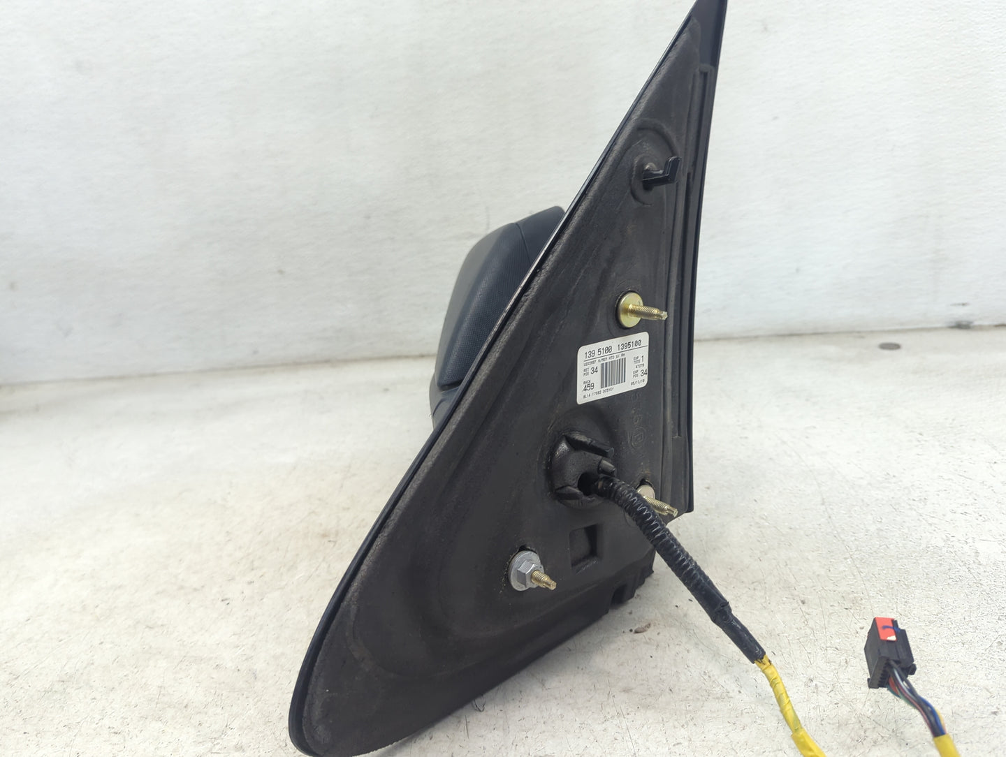 2010 Ford Expedition Passenger Side View Mirror - Right Door Mirror OEM Used - Oemusedautoparts1.com