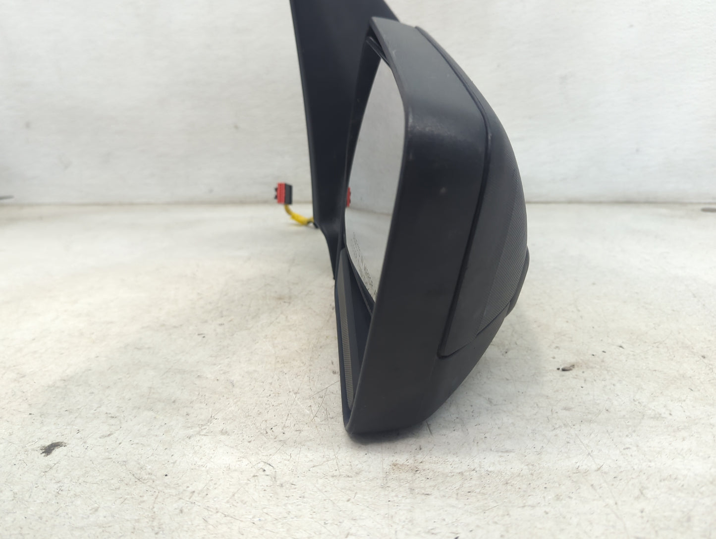 2010 Ford Expedition Passenger Side View Mirror - Right Door Mirror OEM Used - Oemusedautoparts1.com