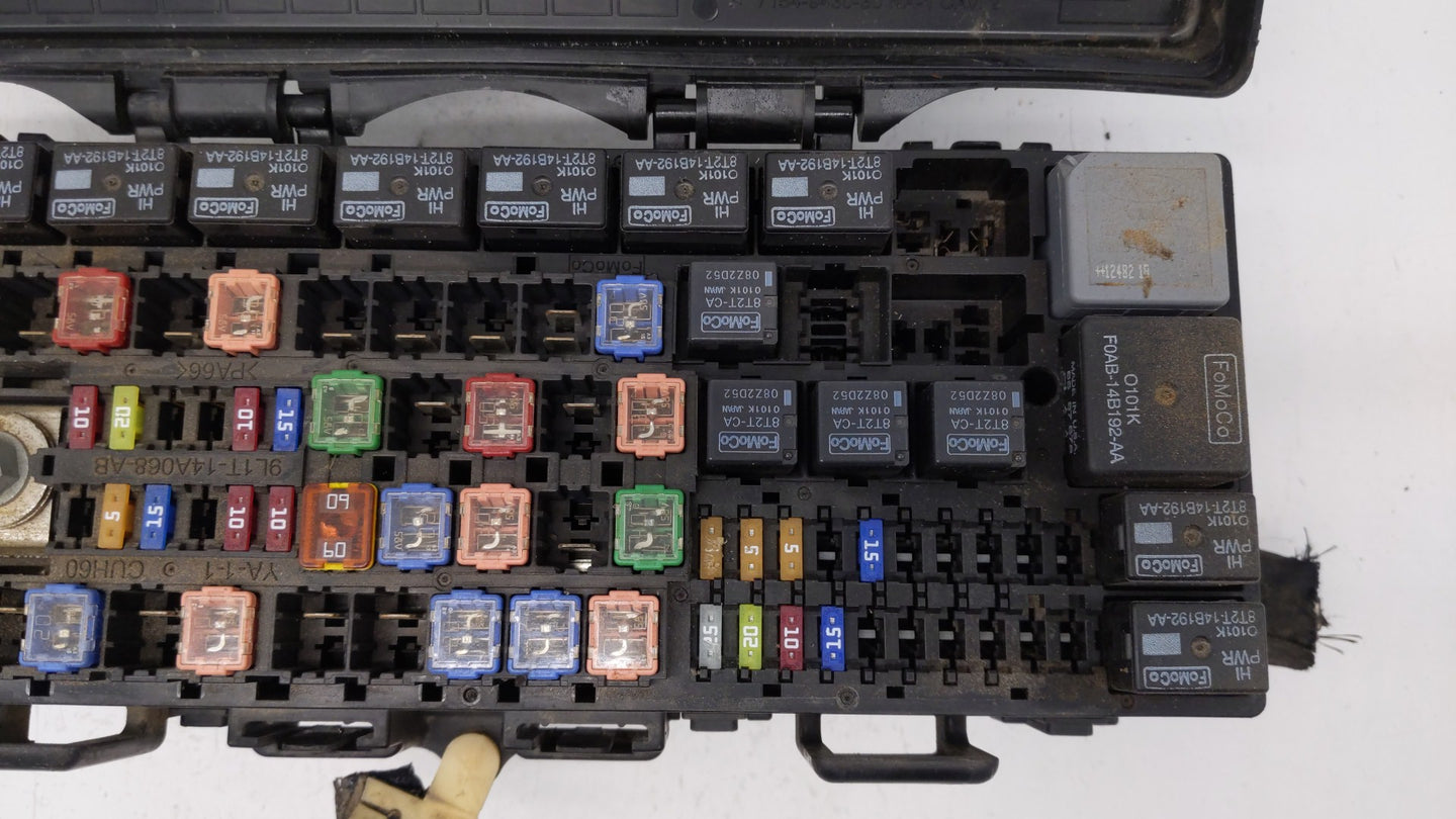 2009-2014 Ford Expedition Fusebox Fuse Box Panel Relay Module P/N:9L1T14A003AA 9L1T-14A003-AA Fits OEM Used Auto Parts - Oem