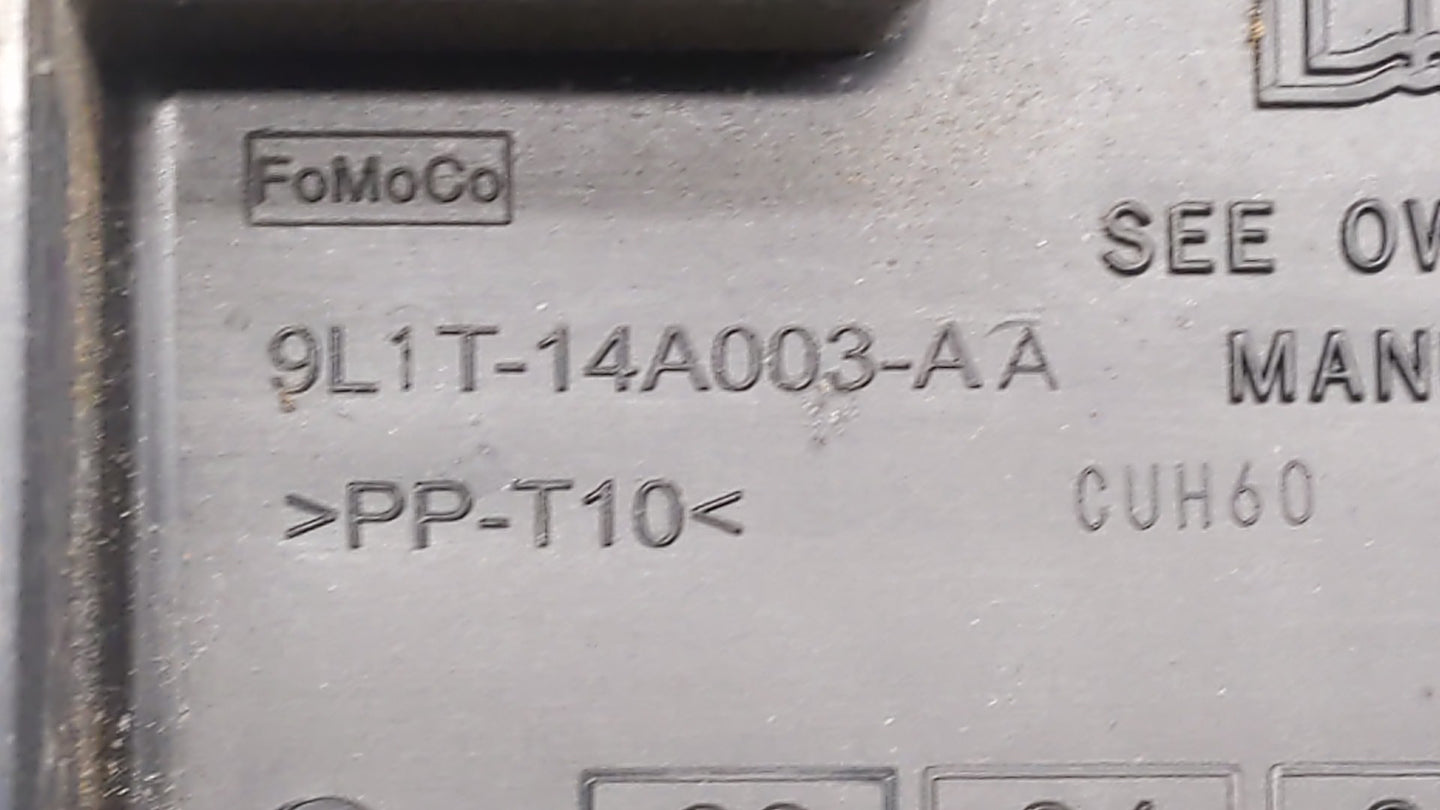 2009-2014 Ford Expedition Fusebox Fuse Box Panel Relay Module P/N:9L1T14A003AA 9L1T-14A003-AA Fits OEM Used Auto Parts - Oem