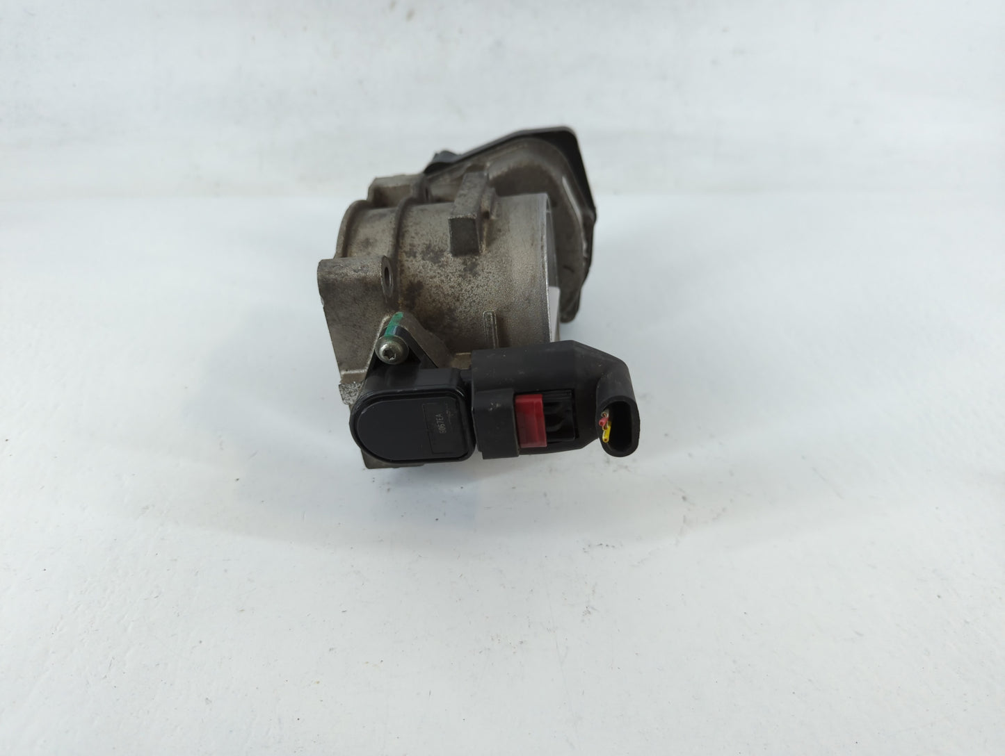 2010 Ford Expedition Throttle Body P/N:052506 6L3E-AA Fits Fits 2004 2005 2006 2007 2008 2009 OEM Used Auto Parts - Oemuseda