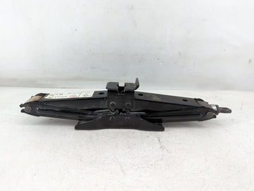 2010 Ford Explorer Spare Scissor Car Jack - Oemusedautoparts1.com