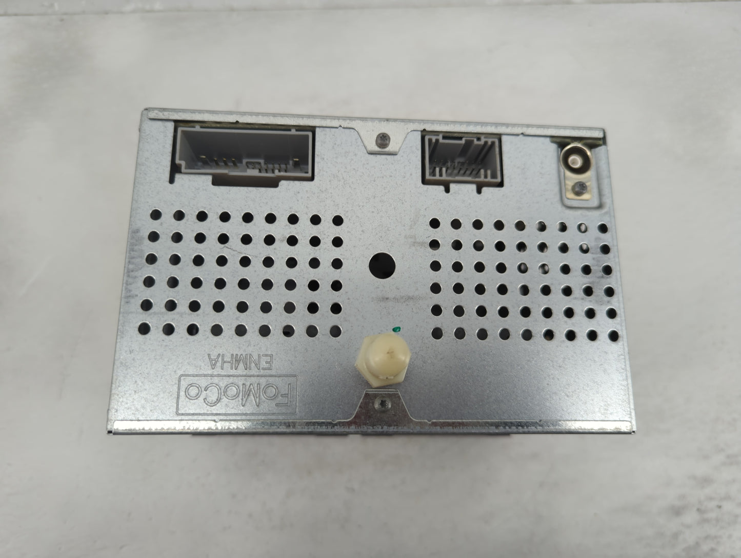 2010 Ford Explorer Radio AM FM Cd Player Receiver Replacement P/N:AL2T-18C869-AC Fits OEM Used Auto Parts - Oemusedautoparts