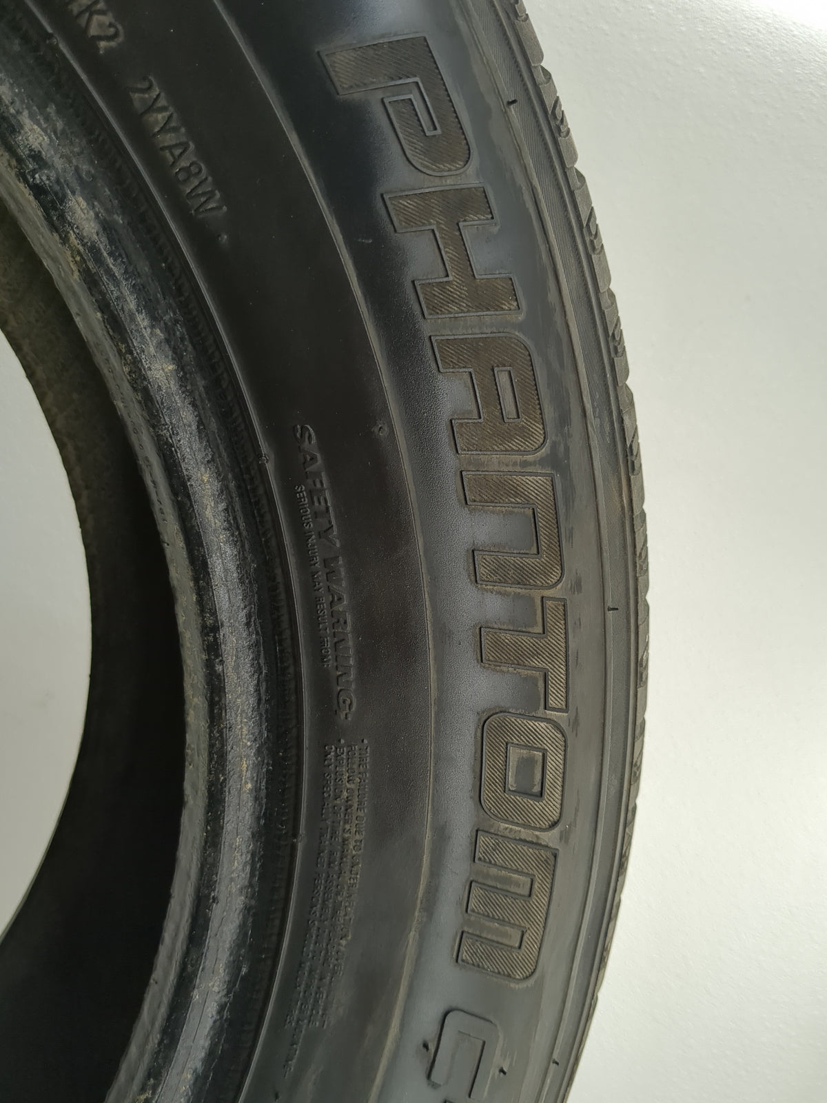 Used Tire 235/65R18 PHANTOM C-SPORT 106V - Tread Depth 6/32 - Oemusedautoparts1.com