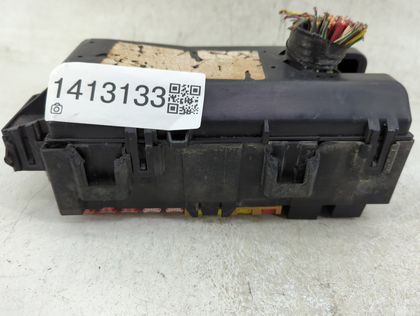 2010 Ford Explorer Fusebox Fuse Box Panel Relay Module P/N:2L5T-14A075-AA Fits OEM Used Auto Parts - Oemusedautoparts1.com