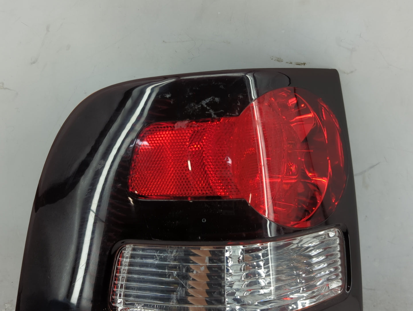 2006-2010 Ford Explorer Tail Light Assembly Driver Left OEM P/N:6L24-13B505-C Fits Fits 2006 2007 2008 2009 2010 OEM Used Au