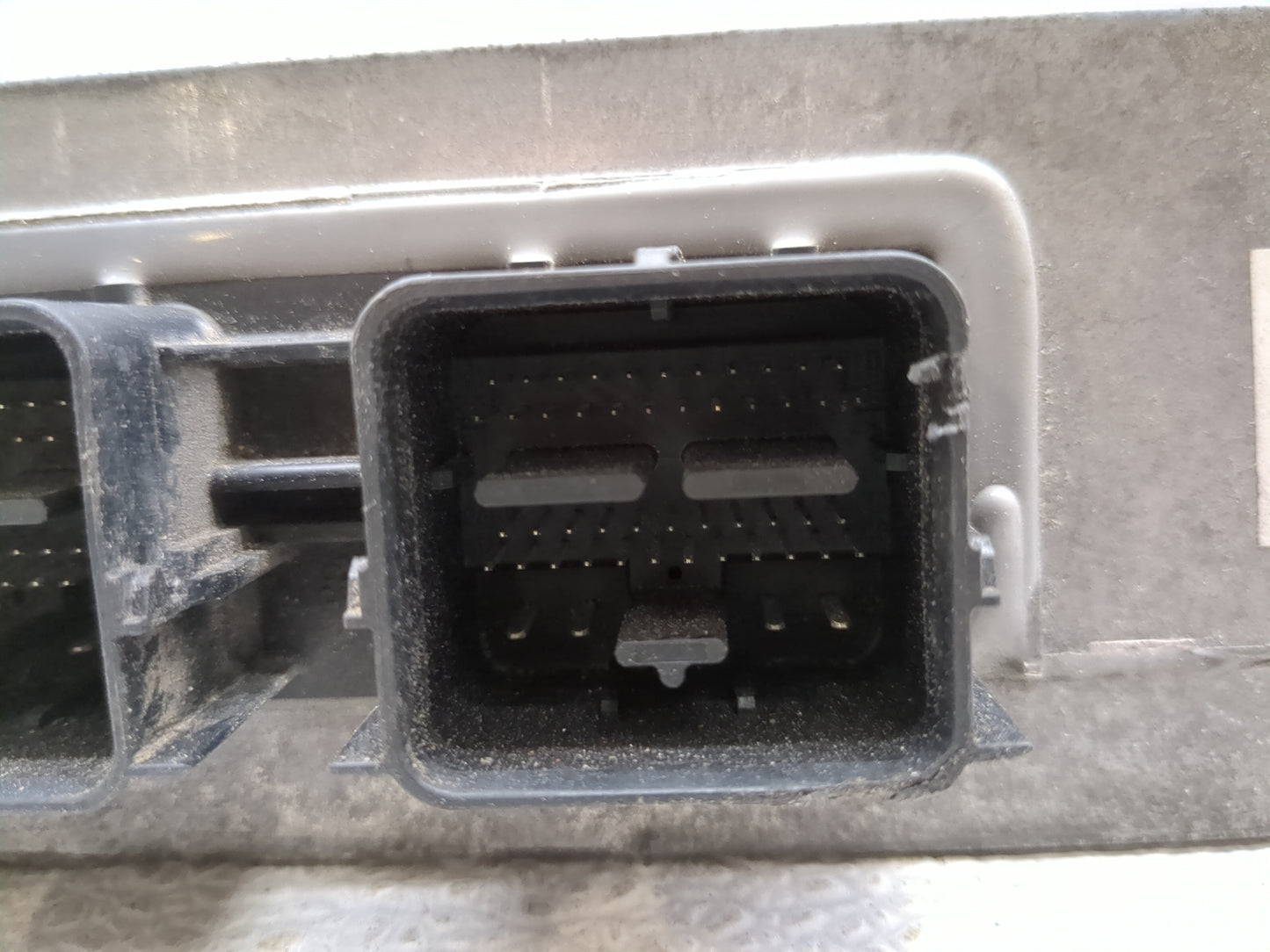 2007-2010 Ford Explorer PCM Engine Control Computer ECU ECM PCU OEM P/N:7L2A-12A650-TC Fits Fits 2007 2008 2009 2010 OEM Use