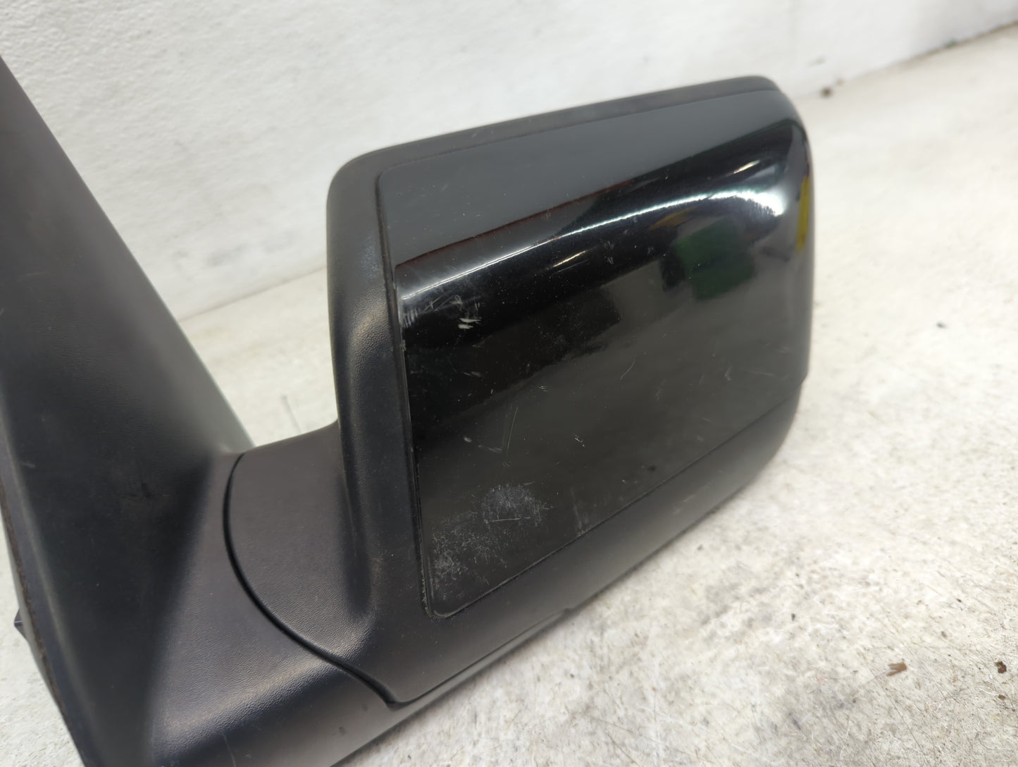 2006-2010 Ford Explorer Driver Side View Mirror - Left Door Mirror OEM Used - Oemusedautoparts1.com