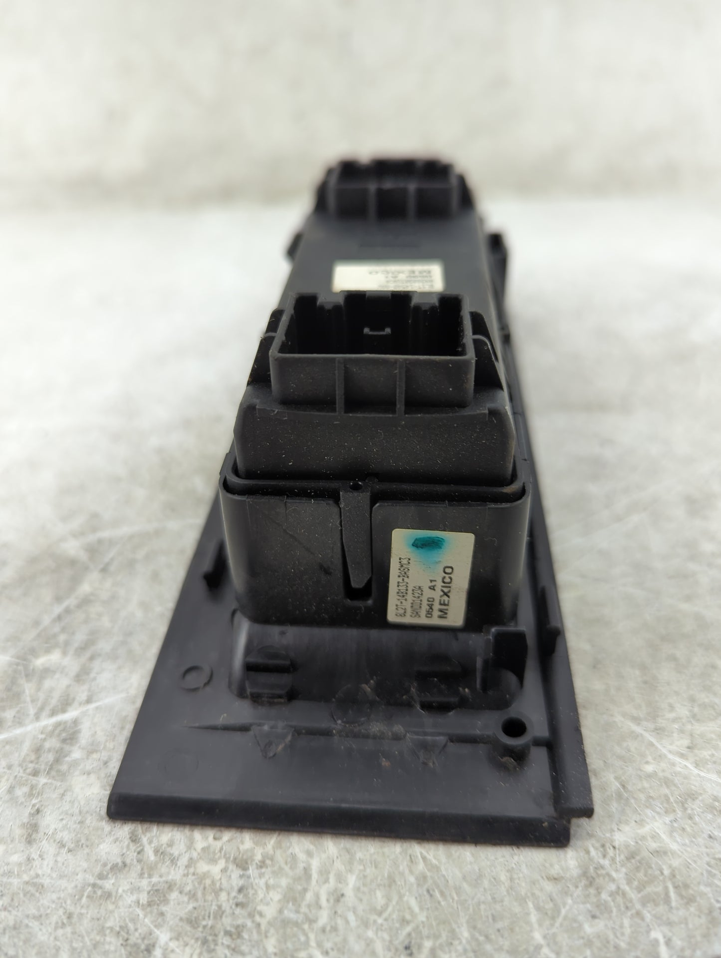 2008-2010 Ford Explorer Master Power Window Switch Replacement Driver Side Left P/N:8L1T-14540-AAW Fits OEM Used Auto Parts 