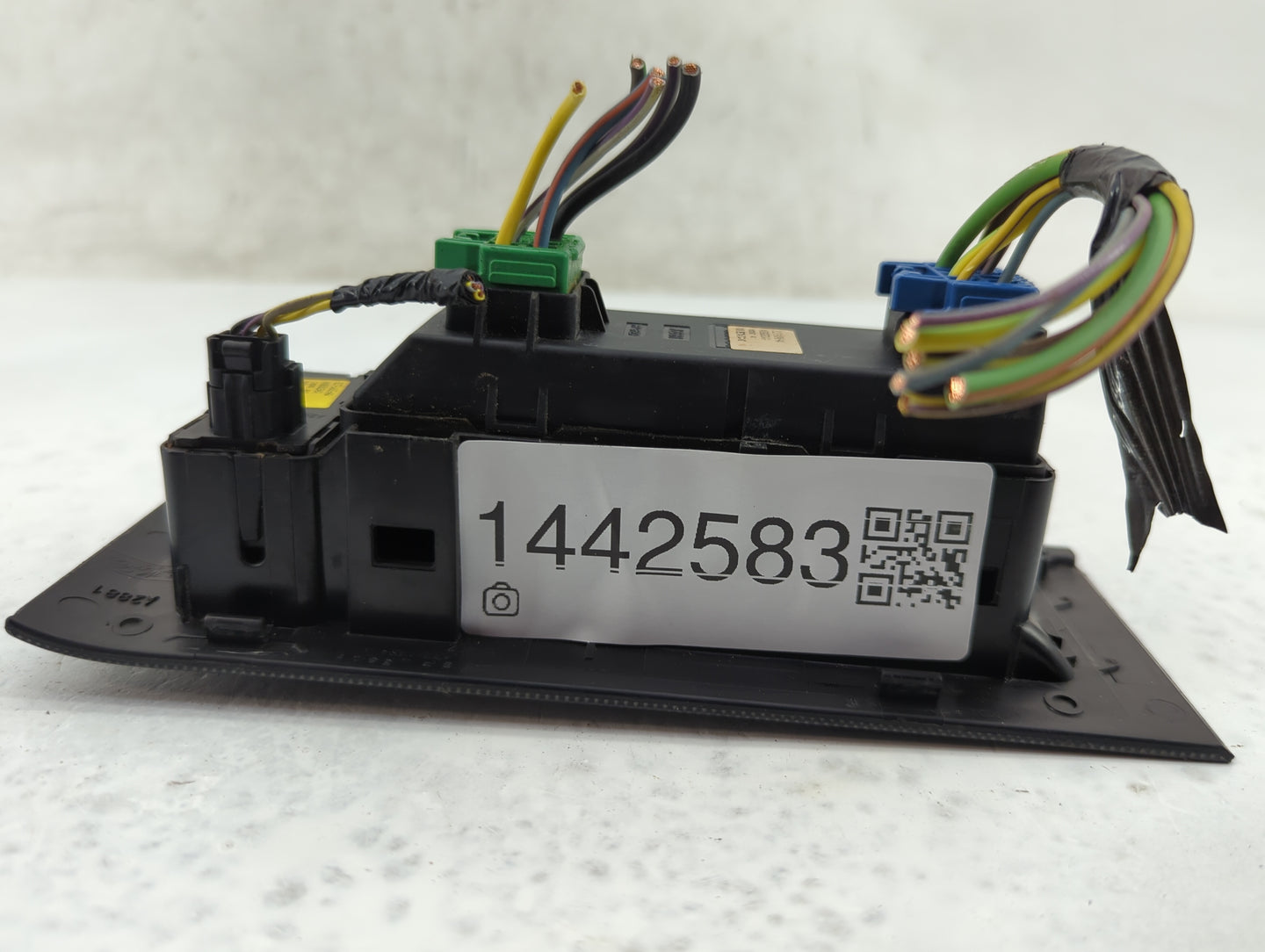 2008-2010 Ford Explorer Master Power Window Switch Replacement Driver Side Left P/N:8C3T-14963-AAW 8L2T-14B133-BABCDC Fits O