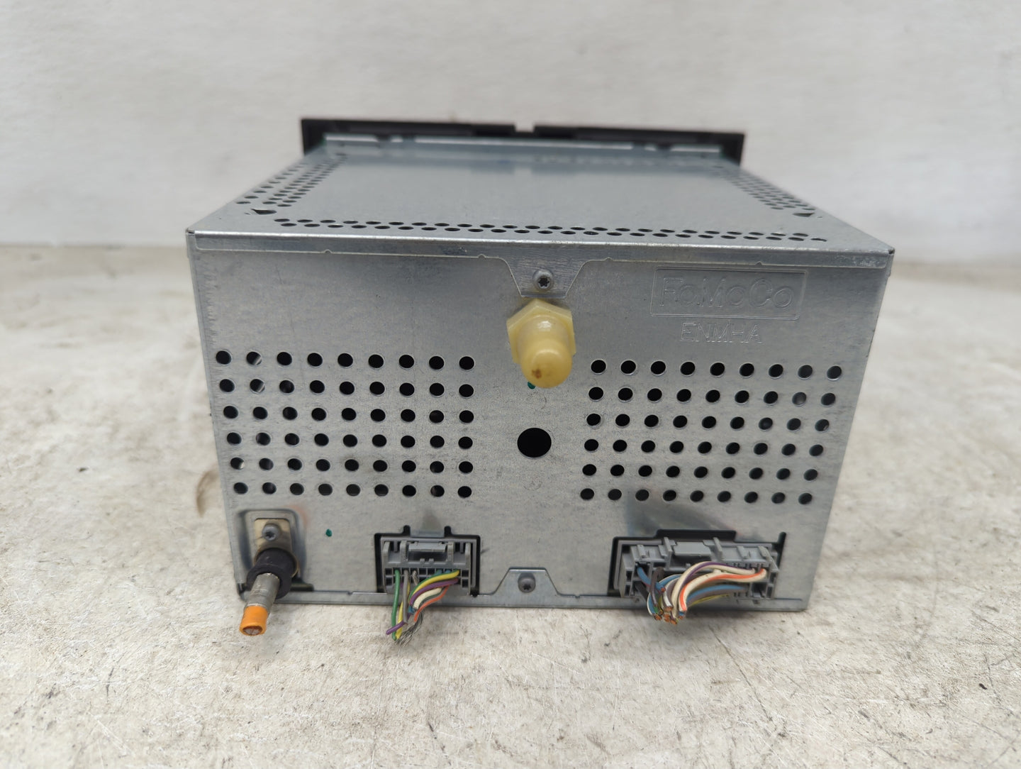 2010 Ford Explorer Radio AM FM Cd Player Receiver Replacement P/N:AL2T-18C869-AB 9YDF028665 Fits OEM Used Auto Parts - Oemus