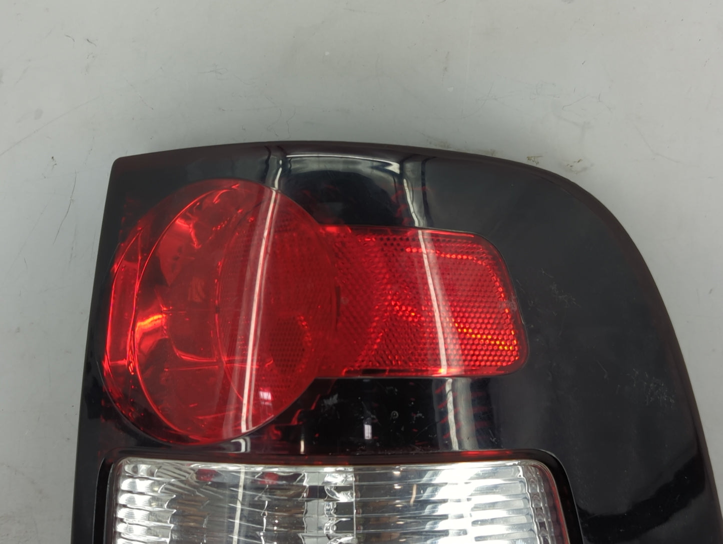 2006-2010 Ford Explorer Tail Light Assembly Driver Left OEM P/N:6L24-13B504-C Fits Fits 2006 2007 2008 2009 2010 OEM Used Au