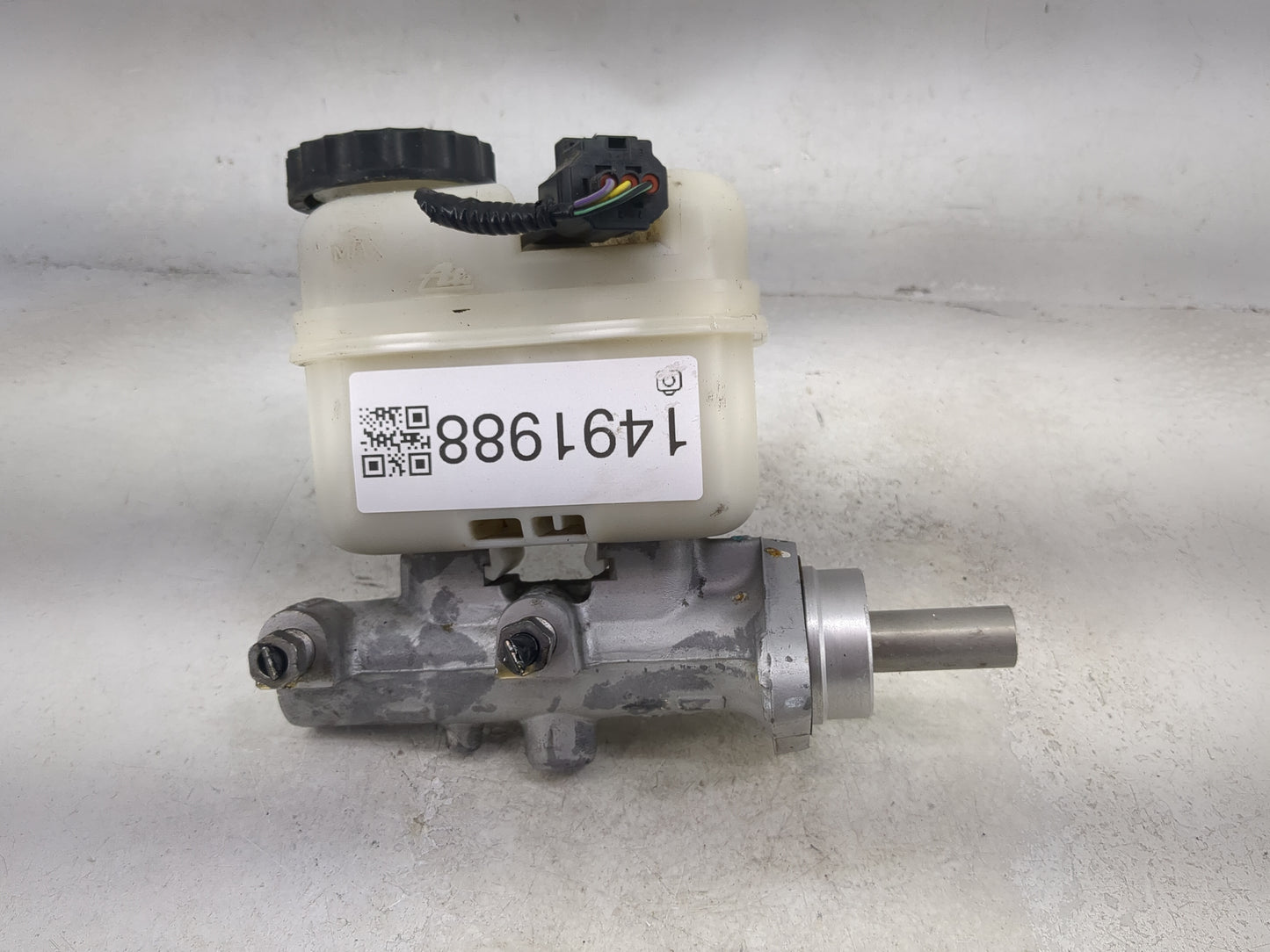 2006-2010 Ford Explorer Brake Master Cylinder 1491988 - Oemusedautoparts1.com