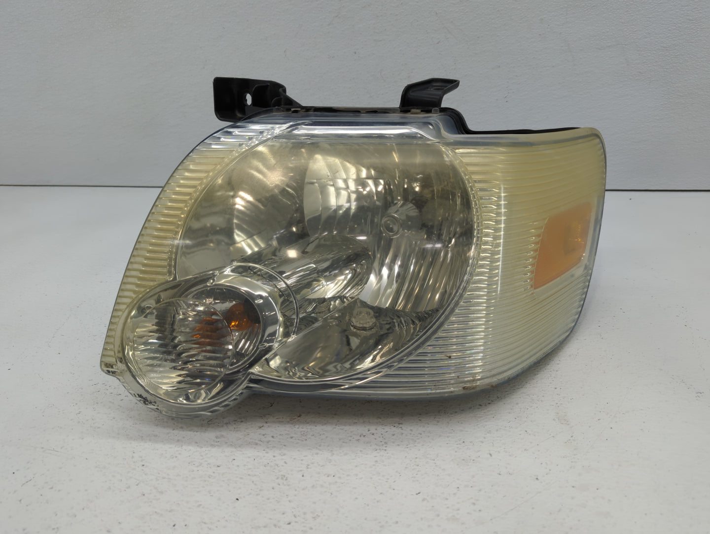 2006-2010 Ford Explorer Passenger Right Oem Head Light Headlight Lamp - Oemusedautoparts1.com