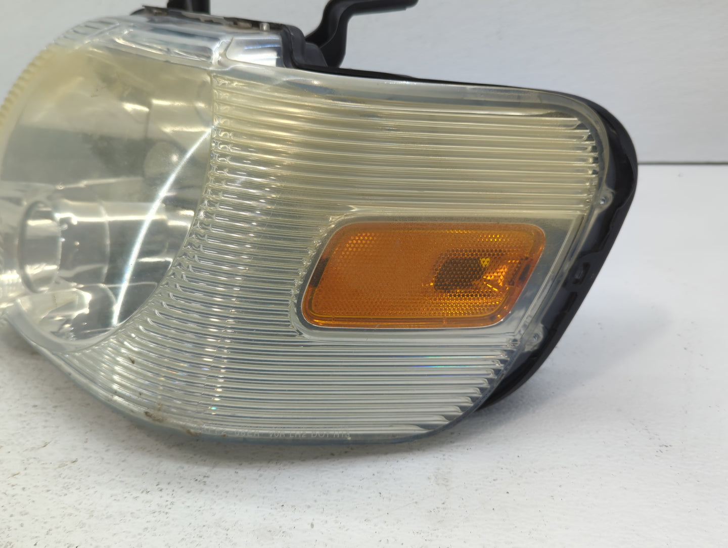 2006-2010 Ford Explorer Passenger Right Oem Head Light Headlight Lamp - Oemusedautoparts1.com