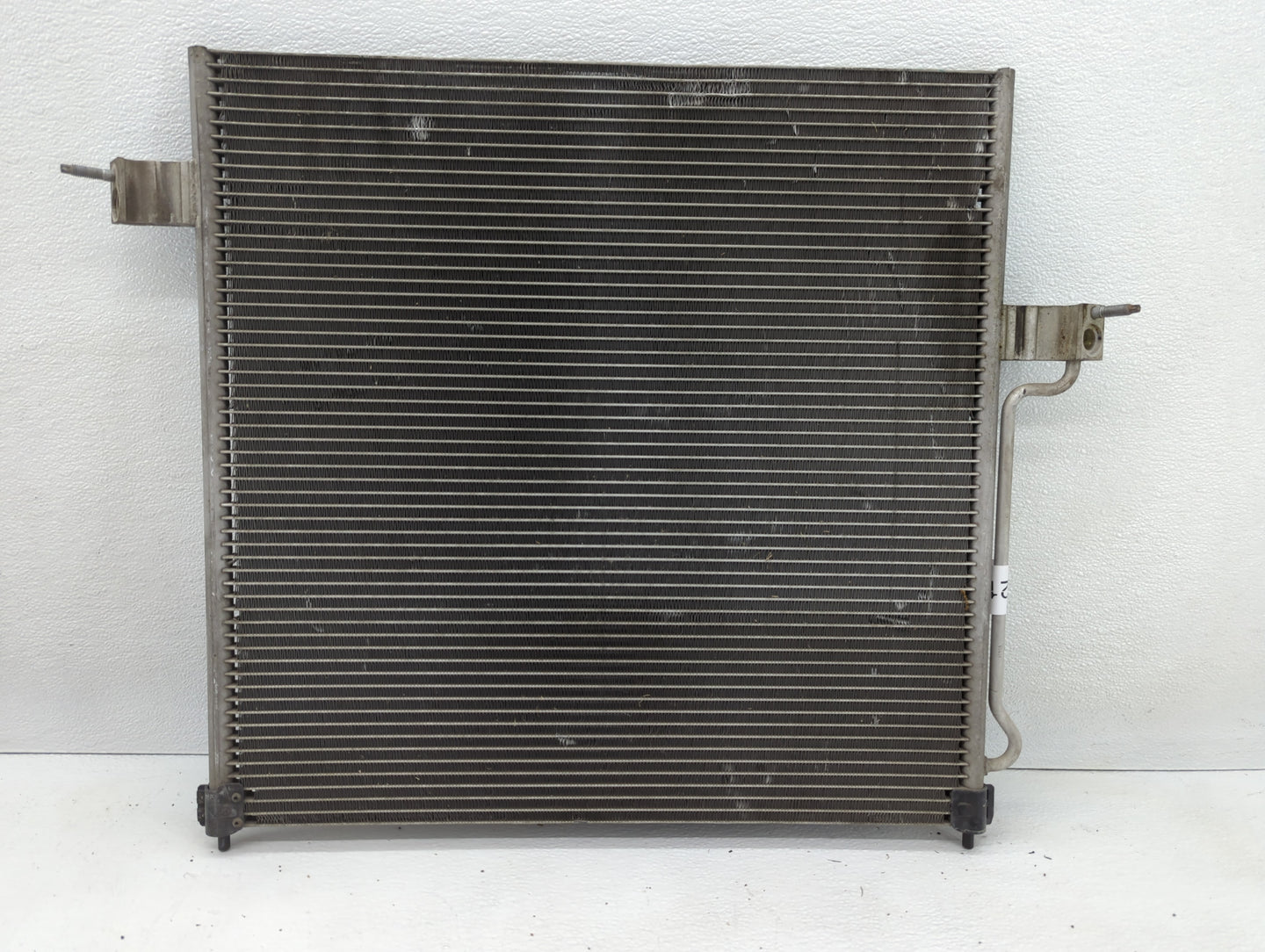 Ford Explorer Left Radiator Fan Motor Assembly Black - Oemusedautoparts1.com