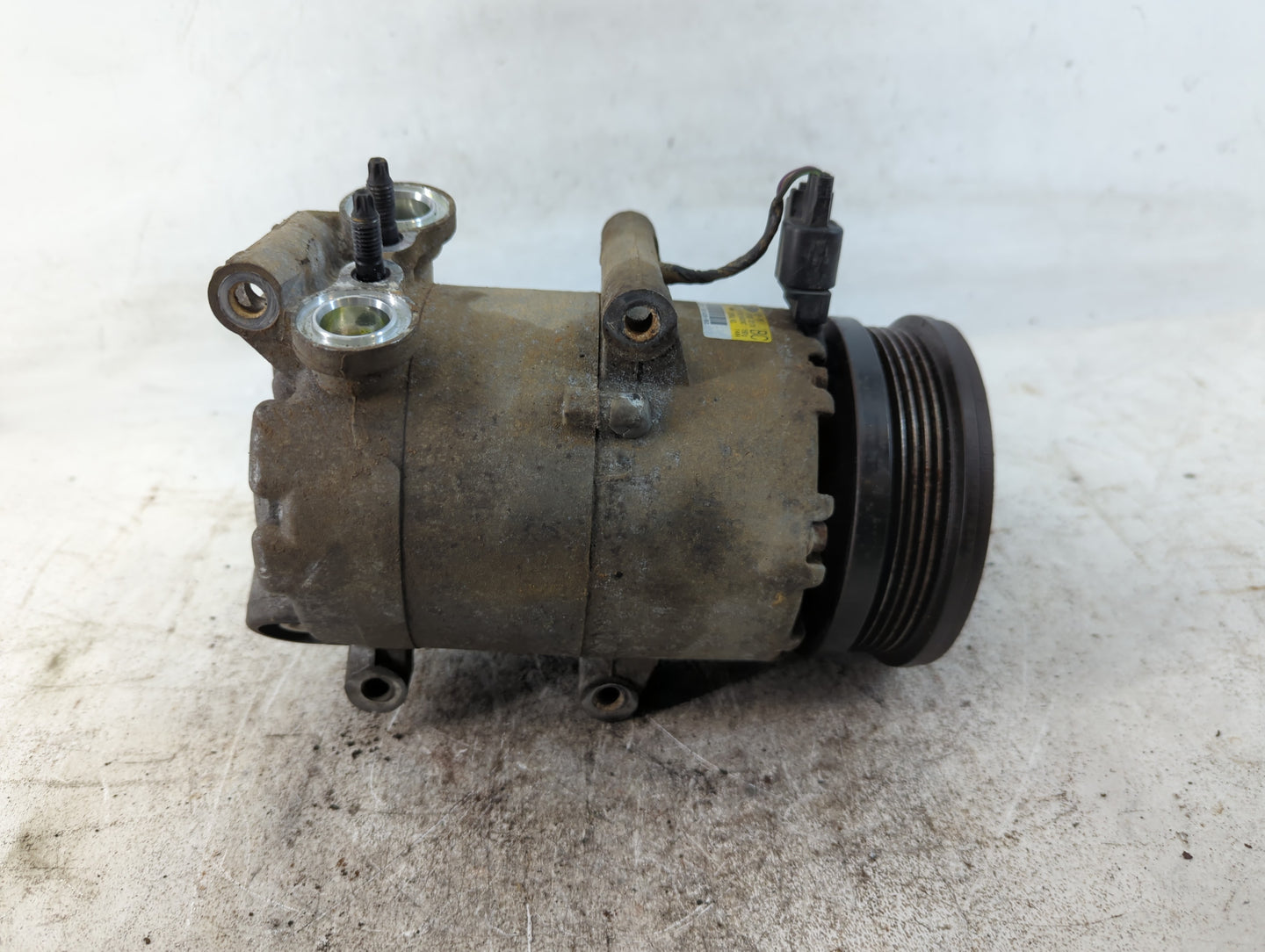 2006-2010 Ford Explorer Air Conditioning A/c Ac Compressor Oem - Oemusedautoparts1.com