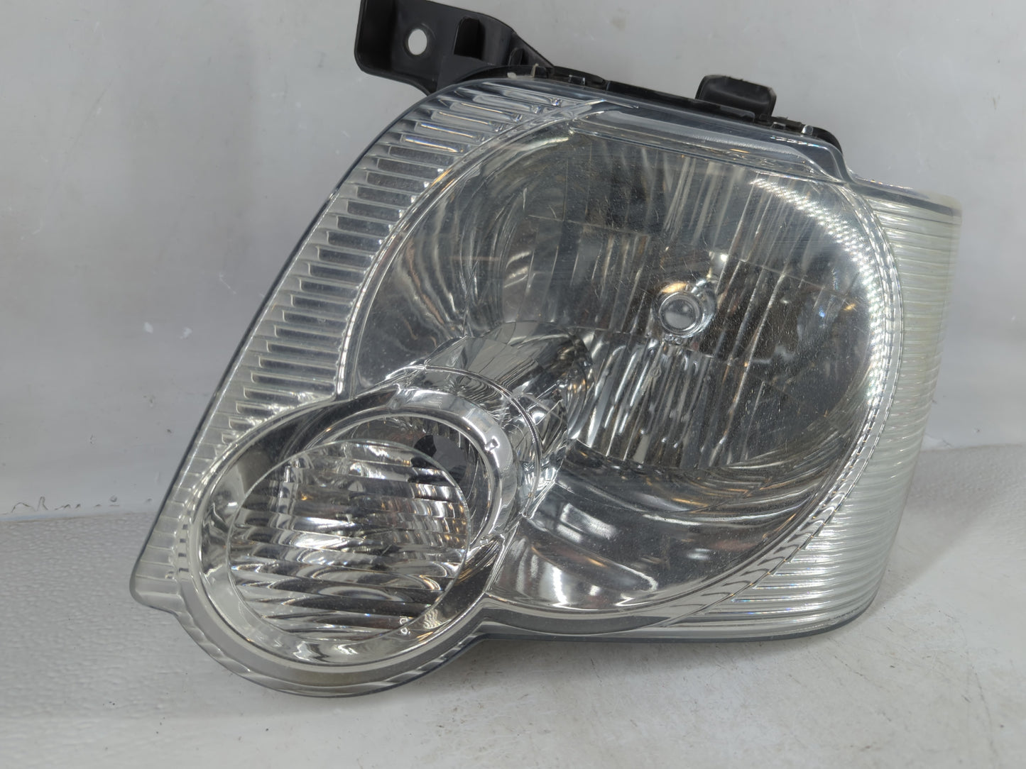 2010 Ford Explorer Driver Left Oem Head Light Headlight Lamp - Oemusedautoparts1.com