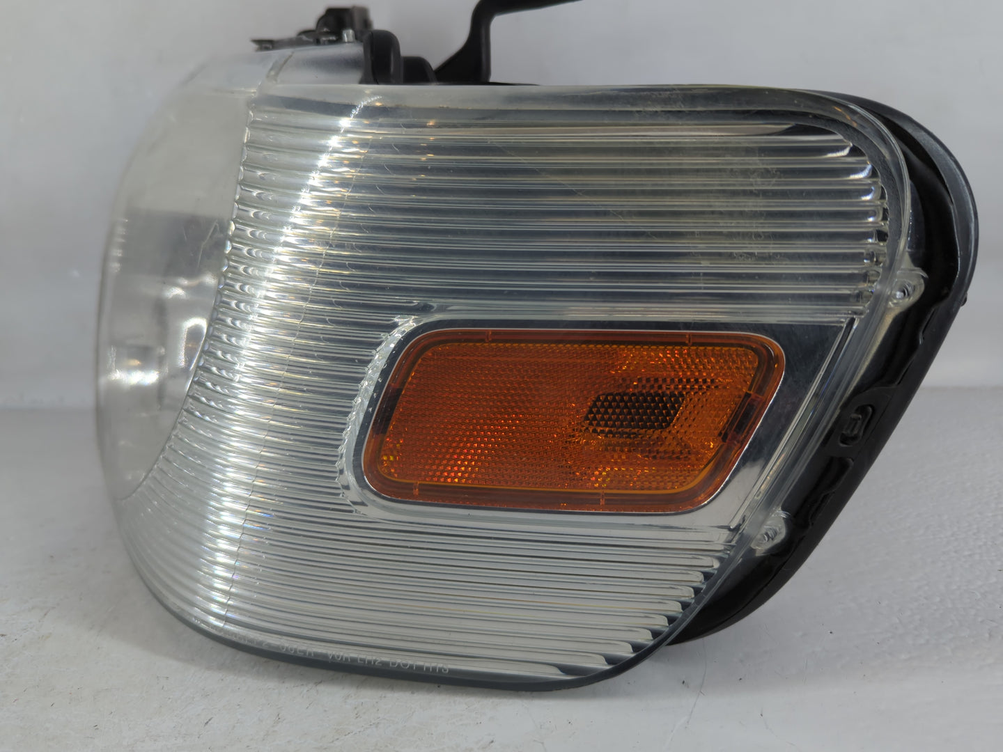 2010 Ford Explorer Driver Left Oem Head Light Headlight Lamp - Oemusedautoparts1.com