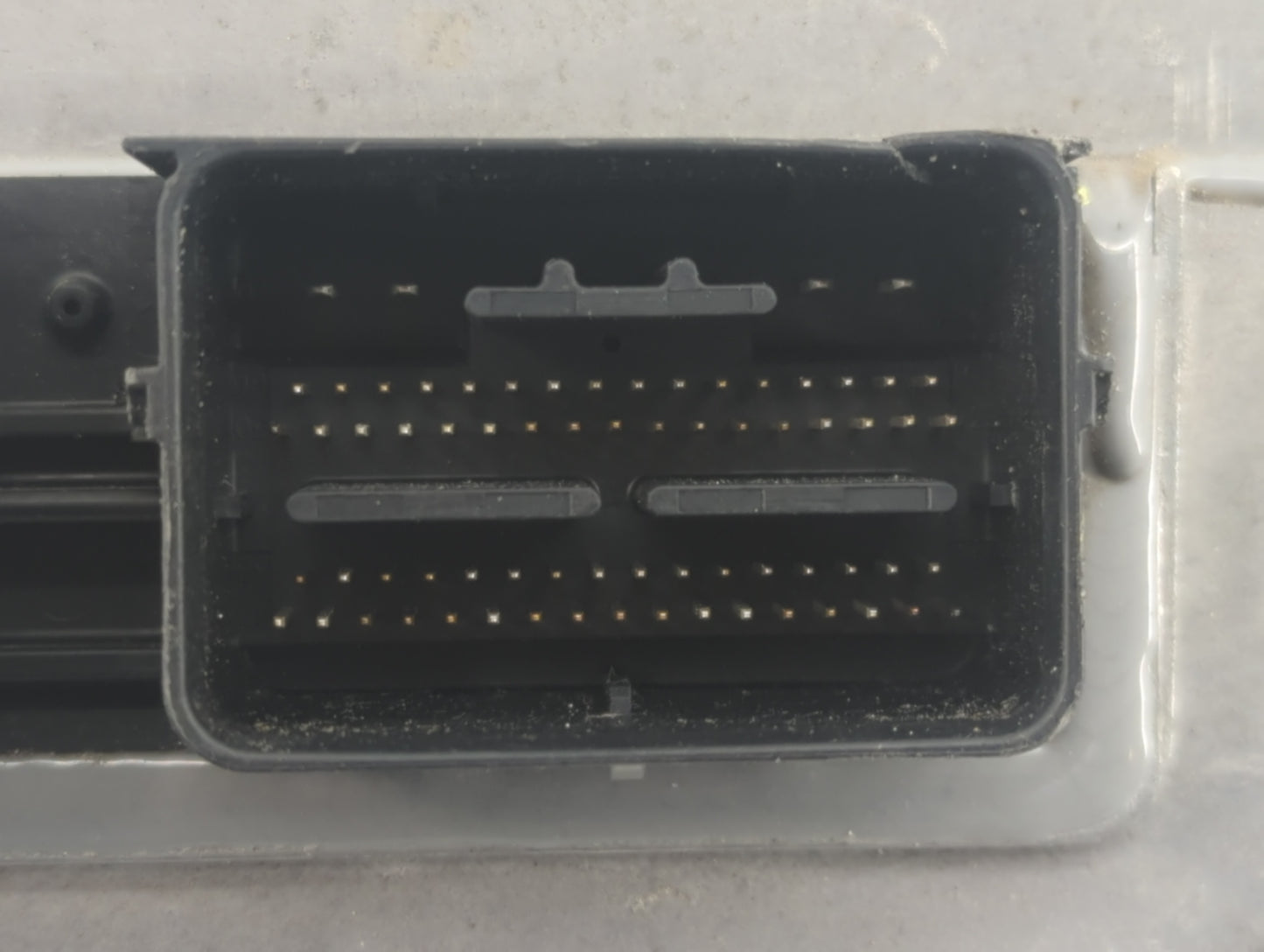 2010 Ford Explorer PCM Engine Control Computer ECU ECM PCU OEM P/N:9L2A-AA 9L2A-12A650-FD Fits Fits 2009 OEM Used Auto Parts