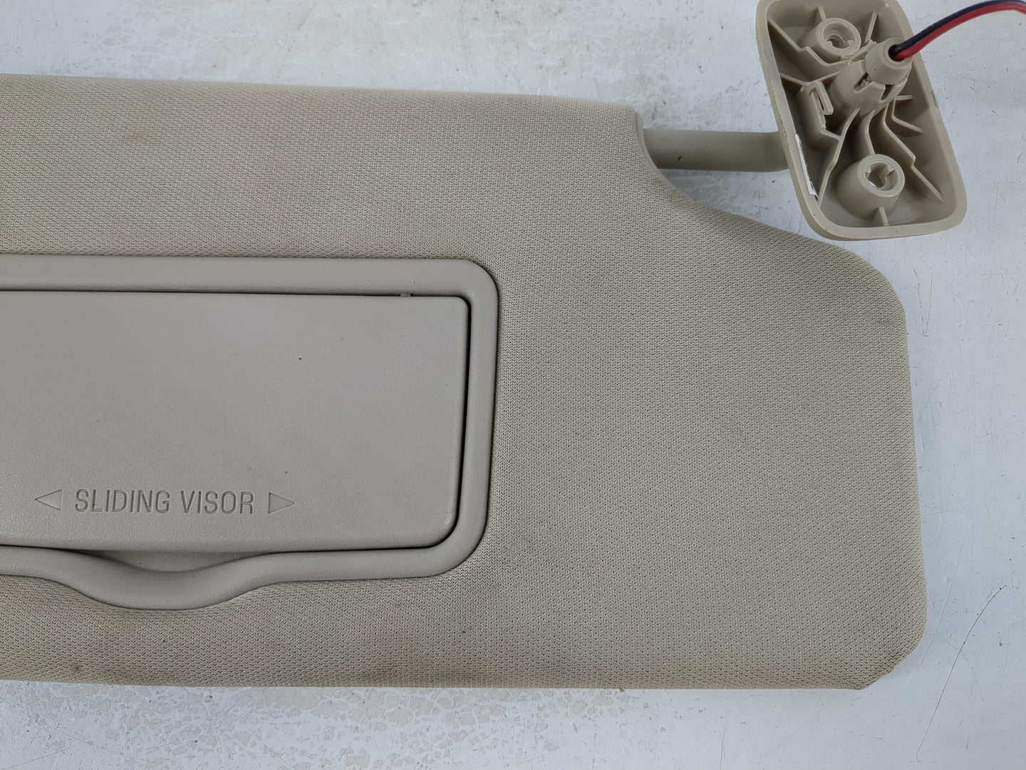 2009-2010 Ford F-150 Sun Visor Shade Replacement Passenger Right Mirror Fits Fits 2009 2010 OEM Used Auto Parts - Oemusedaut
