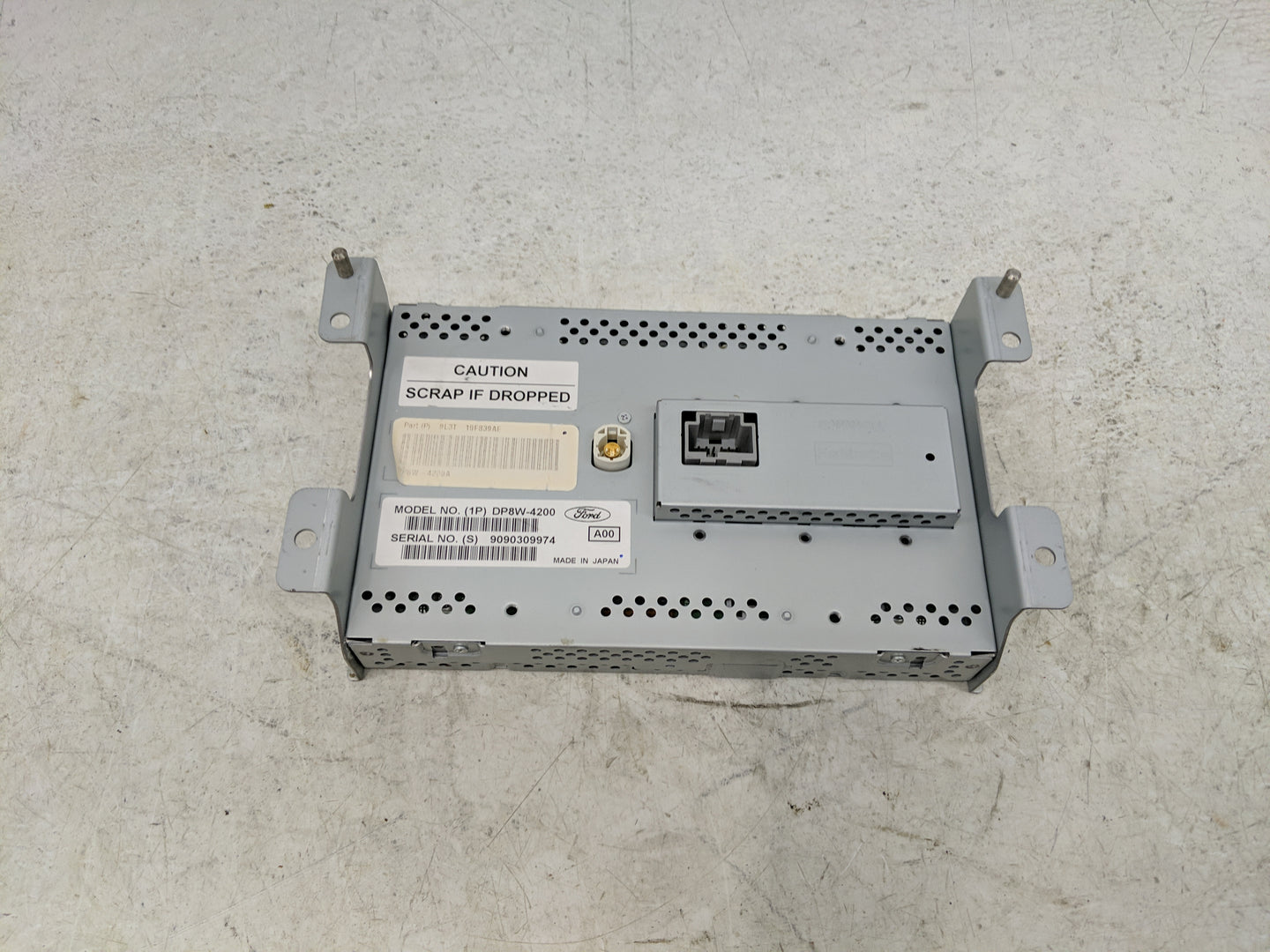 2010 Ford F-150 Radio AM FM Cd Player Receiver Replacement Fits OEM Used Auto Parts - Oemusedautoparts1.com