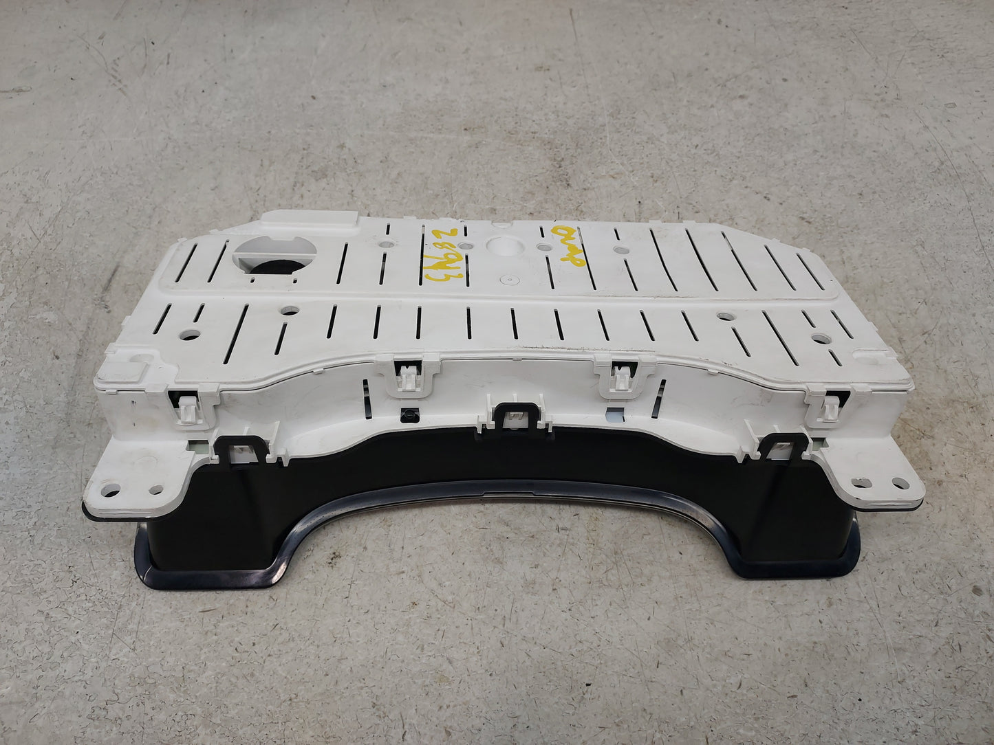 2010 Ford F-150 Instrument Cluster Speedometer Gauges Miles:232K Fits OEM Used Auto Parts - Oemusedautoparts1.com
