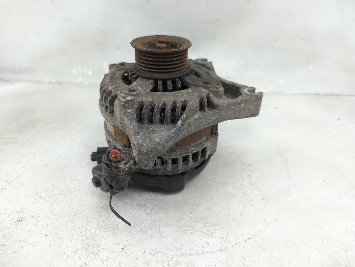 2009-2010 Ford F-150 Alternator Replacement Generator Charging Assembly Engine OEM Fits Fits 2009 2010 2011 2012 2013 2014 O