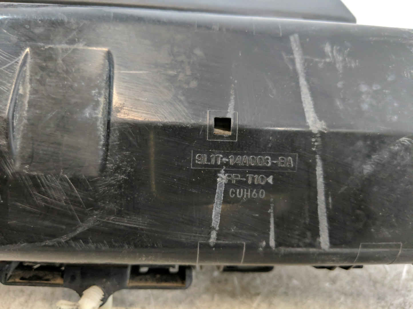 2009-2010 Ford F-150 Fusebox Fuse Box Panel Relay Module P/N:9L1T-14A003-BA Fits Fits 2009 2010 OEM Used Auto Parts - Oemuse