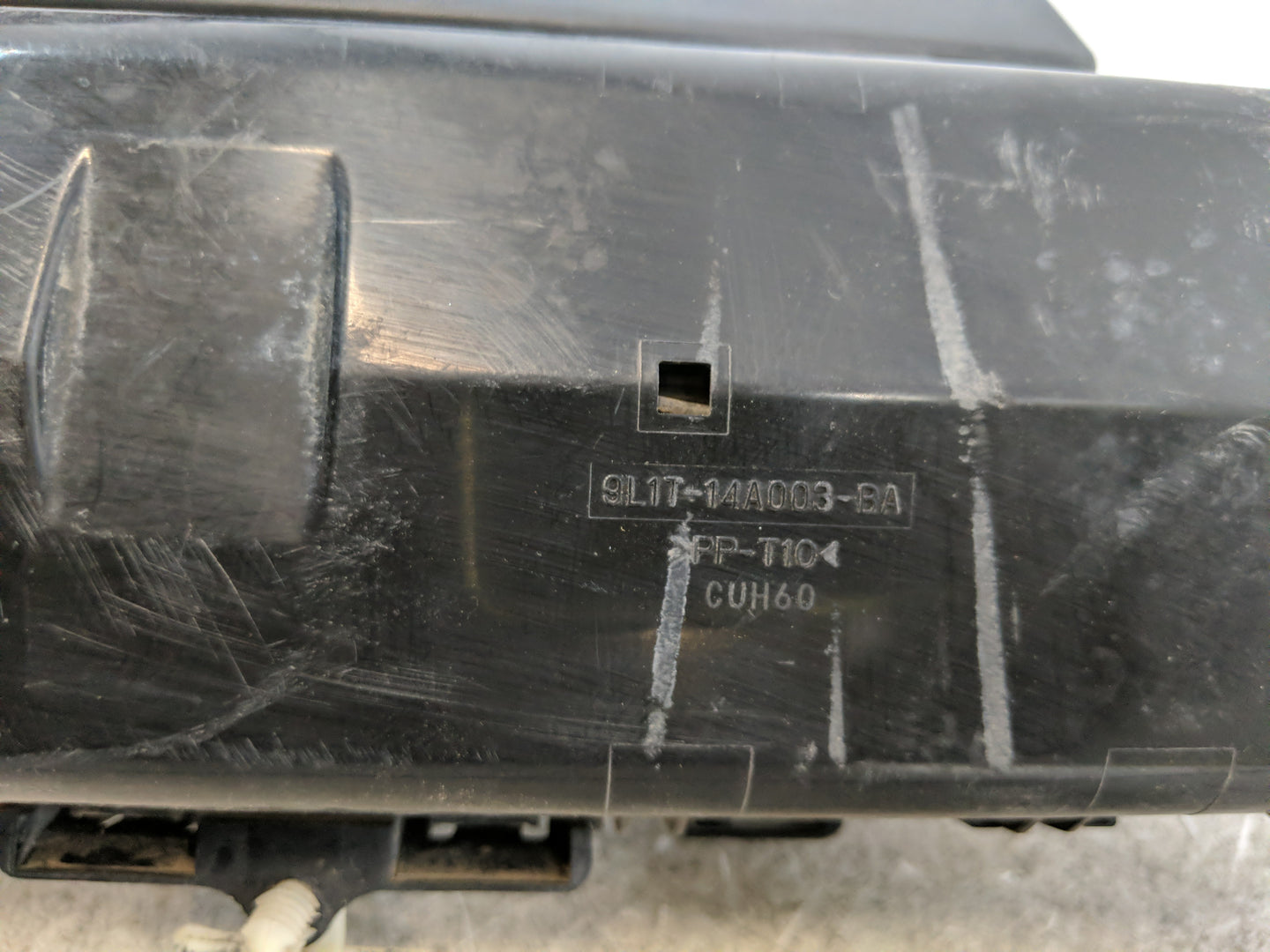 2009-2010 Ford F-150 Fusebox Fuse Box Panel Relay Module P/N:9L1T-14A003-BA Fits Fits 2009 2010 OEM Used Auto Parts - Oemuse