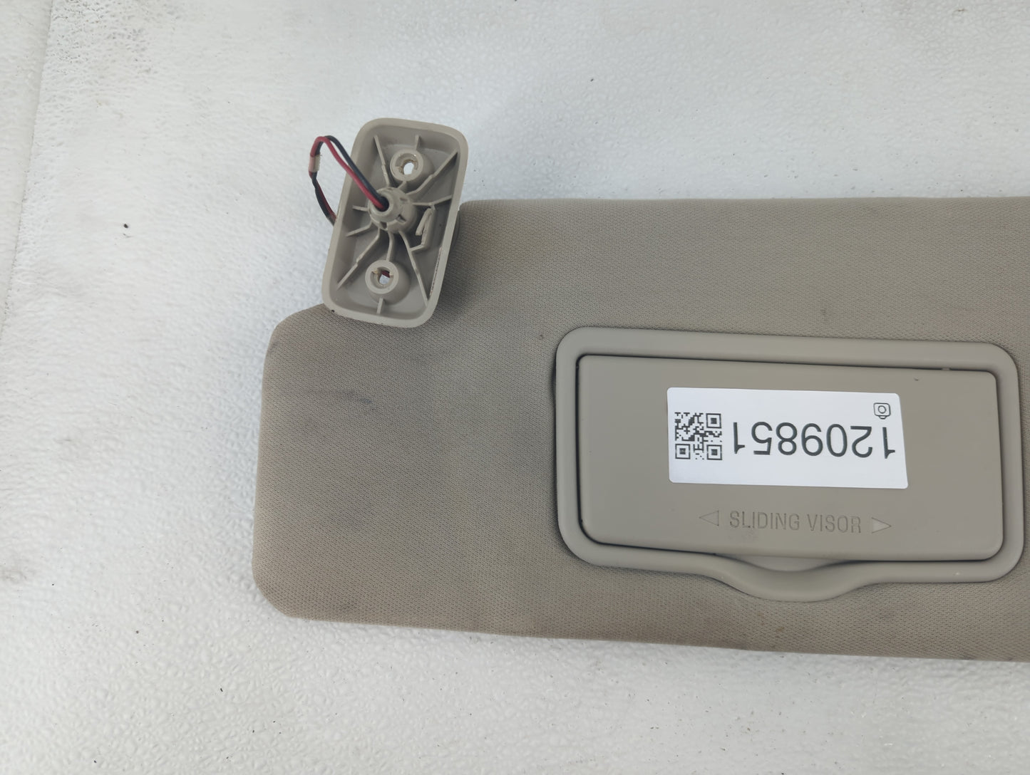 2009-2010 Ford F-150 Sun Visor Shade Replacement Driver Left Mirror Fits Fits 2009 2010 OEM Used Auto Parts - Oemusedautopar