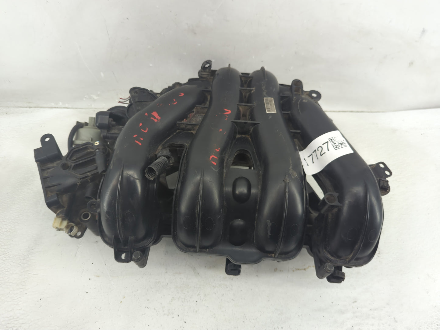 2009-2010 Ford F-150 Air Intake Manifold Fits Fits 2009 2010 OEM Used Auto Parts - Oemusedautoparts1.com