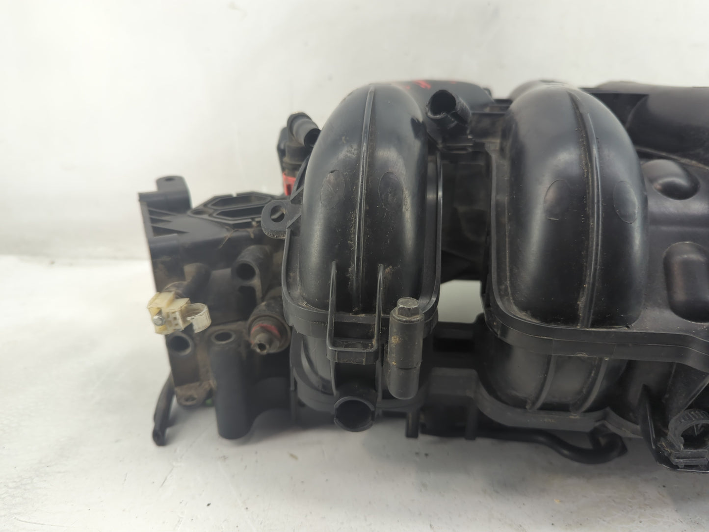 2009-2010 Ford F-150 Air Intake Manifold Fits Fits 2009 2010 OEM Used Auto Parts - Oemusedautoparts1.com