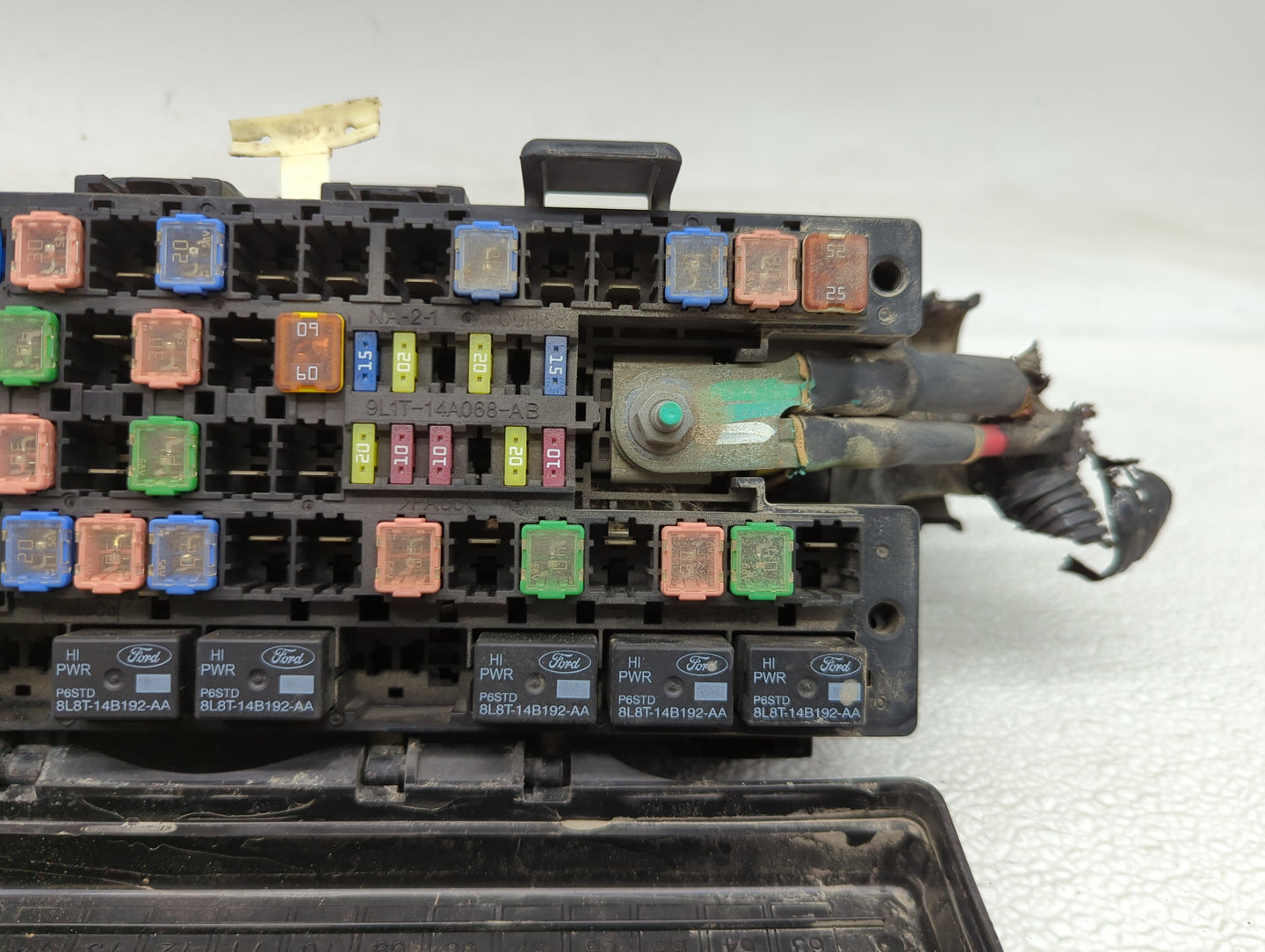 2009-2010 Ford F-150 Fusebox Fuse Box Panel Relay Module P/N:9L1T-14A003-BA Fits Fits 2009 2010 OEM Used Auto Parts - Oemuse