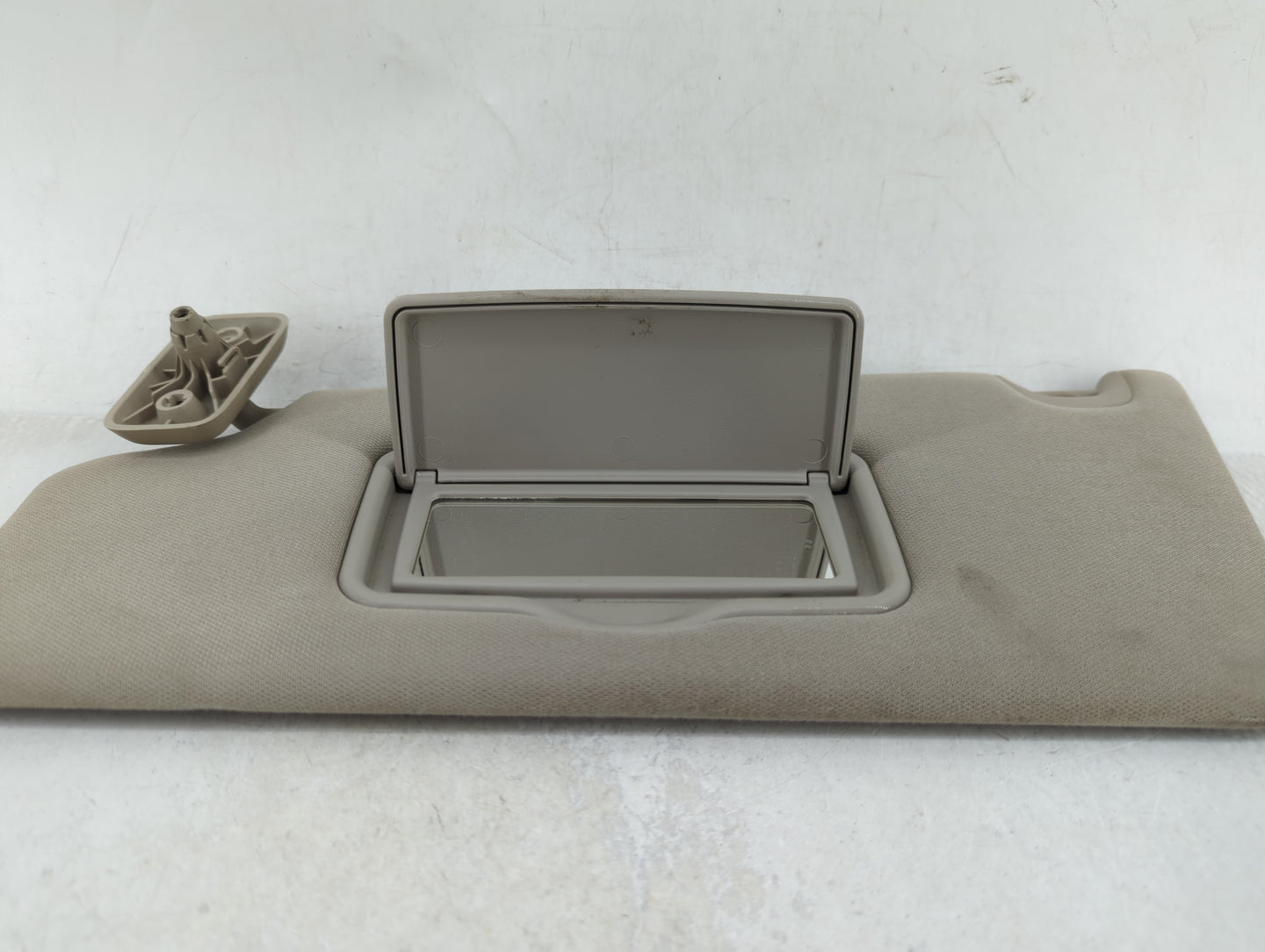 2010 Ford F-150 Sun Visor Shade Replacement Driver Left Mirror Fits OEM Used Auto Parts - Oemusedautoparts1.com