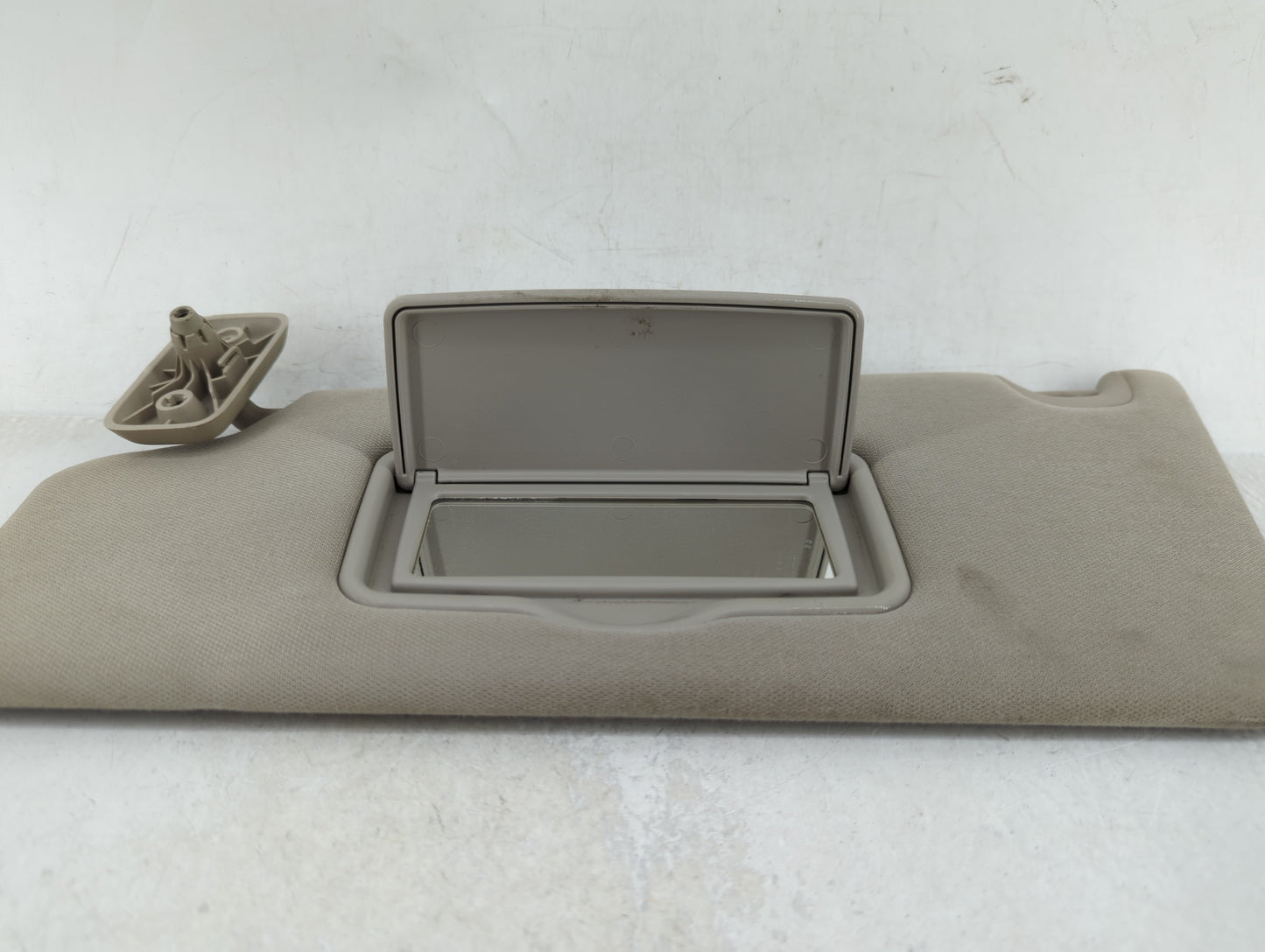 2010 Ford F-150 Sun Visor Shade Replacement Driver Left Mirror Fits OEM Used Auto Parts - Oemusedautoparts1.com