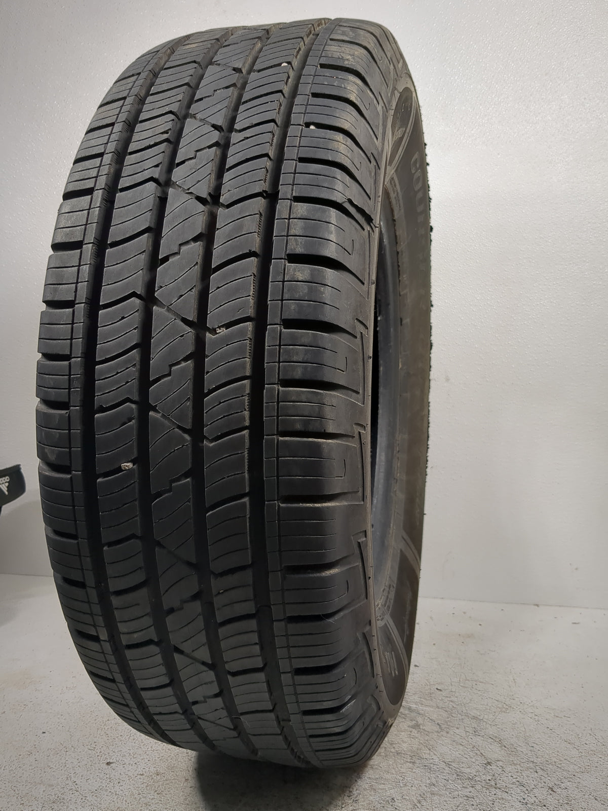 Used Tire 265/70R17 MASTERCRAFT COURSER QUEST 115T - Tread Depth 8/32 - Oemusedautoparts1.com