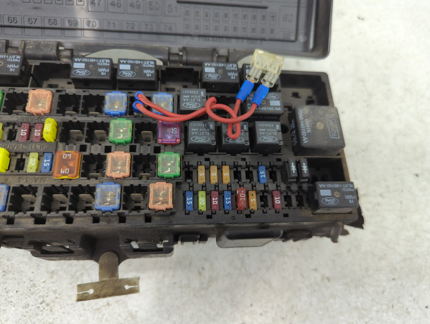 2009-2010 Ford F-150 Fusebox Fuse Box Panel Relay Module P/N:9L1T-14A003-AA Fits Fits 2009 2010 OEM Used Auto Parts - Oemuse